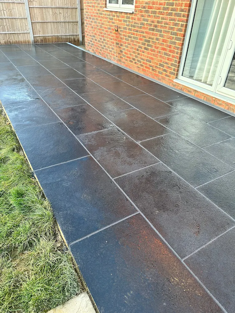 Porcelain patio completed in Godalming, Surrey